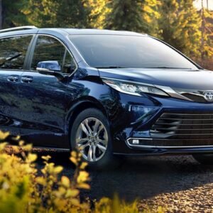 Tyota sienna 2026 (Copy)